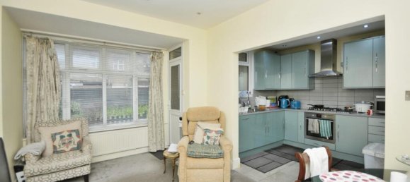 4 bedrooms House in Thornton Heath, United Kingdom No. 11579 5