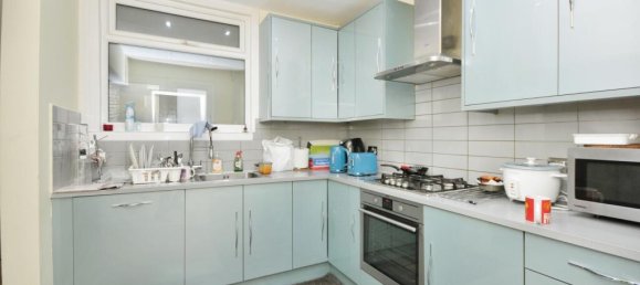 4 bedrooms House in Thornton Heath, United Kingdom No. 11579 8