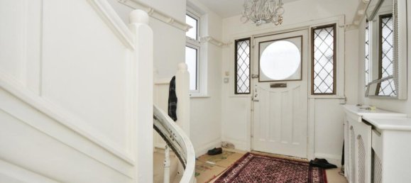 4 bedrooms House in Thornton Heath, United Kingdom No. 11579 2