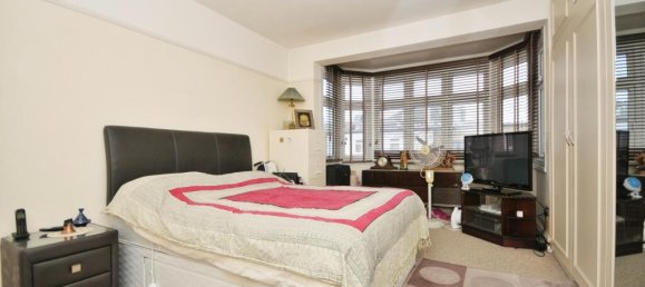 4 bedrooms House in Thornton Heath, United Kingdom No. 11579 11