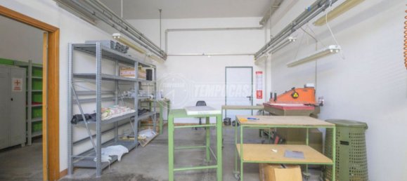 Lagerhaus in Corridonia, Italy 109m², Nr. 102451 11