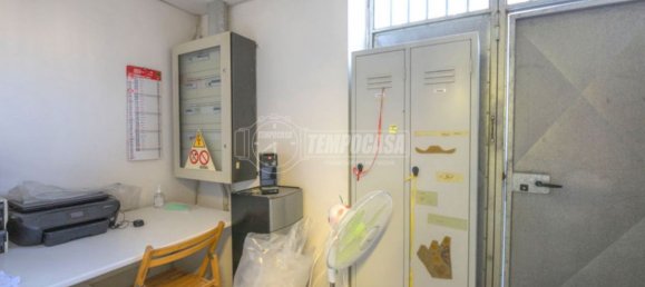 Lagerhaus in Corridonia, Italy 109m², Nr. 102451 13