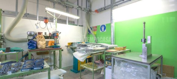 Lagerhaus in Corridonia, Italy 109m², Nr. 102451 6