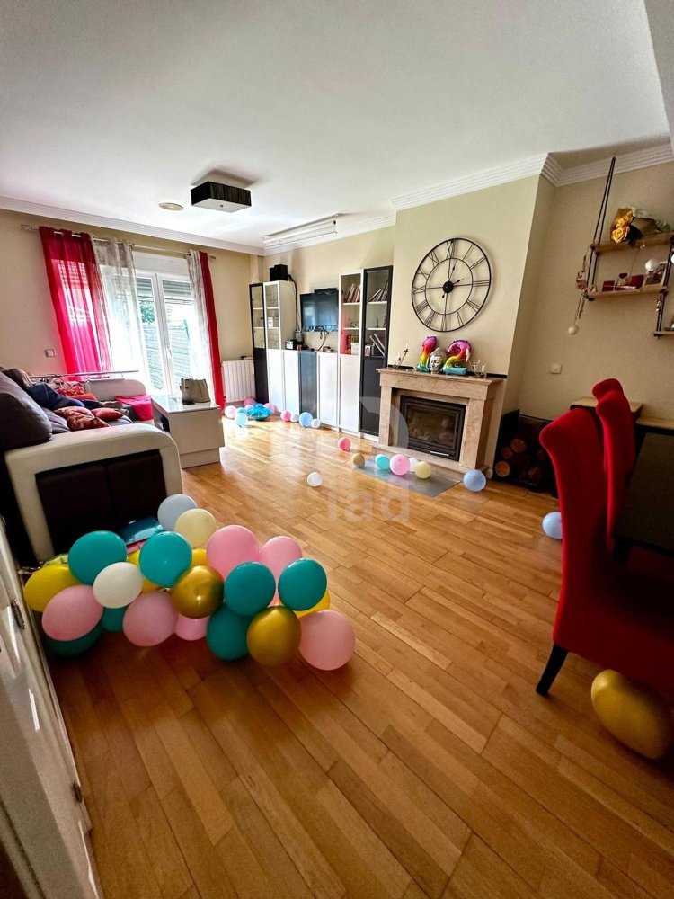 4 bedrooms House in Carrascal de Barregas, Spain No. 271589