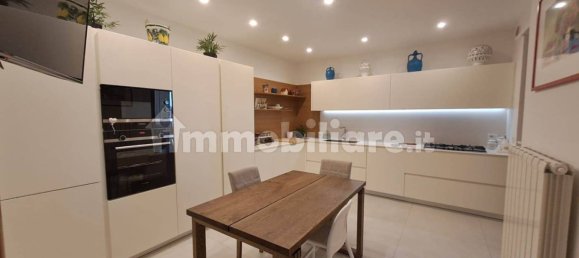 2 Schlafzimmer Wohnung in Valenzano, Italy, Nr. 374442 13