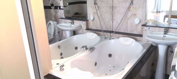 Condominio de 2 dormitorios en Khlong Toei, Thailand No. 9388 12