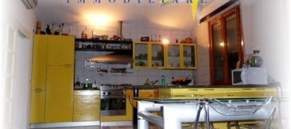 Квартира с 5 комнатами в Монтелупо Фьорентино, Италия № 79895 8