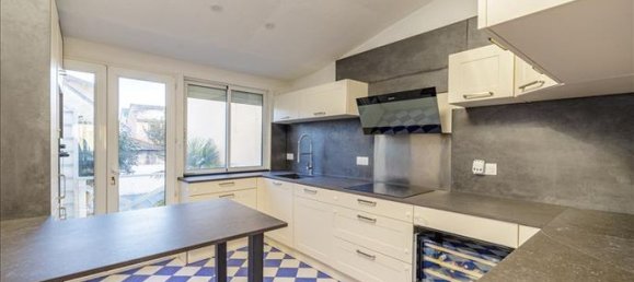 3 Schlafzimmer Haus in Chateauroux, France, Nr. 313933 2