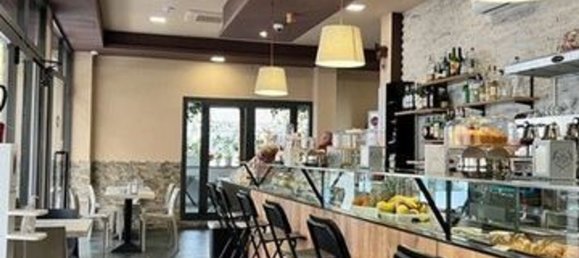 Коммерческая недвижимость 200м² в Рим, Италия № 104372 13