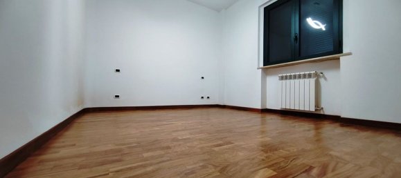 4 rooms Apartment in Frosinone, Italy No. 30560 4