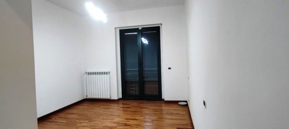 4 rooms Apartment in Frosinone, Italy No. 30560 7