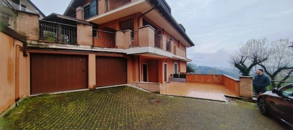 4 rooms Apartment in Frosinone, Italy No. 30560 20