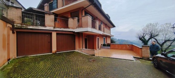 4 rooms Apartment in Frosinone, Italy No. 30560 21