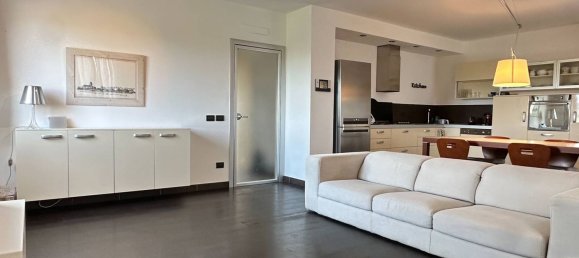 3 rooms Apartment in Pesaro, Italy No. 264914 9