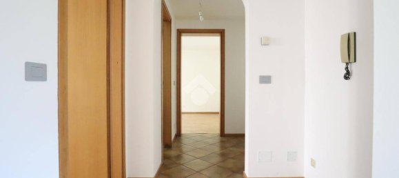 2 bedrooms Apartment in Udine, Italy No. 285349 8