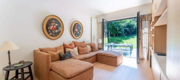 5 bedrooms Villa in Ville-d'Avray, France No. 172701 11