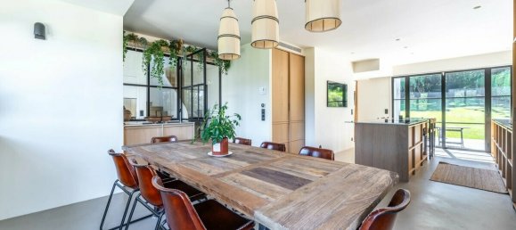 5 bedrooms Villa in Ville-d'Avray, France No. 172701 6