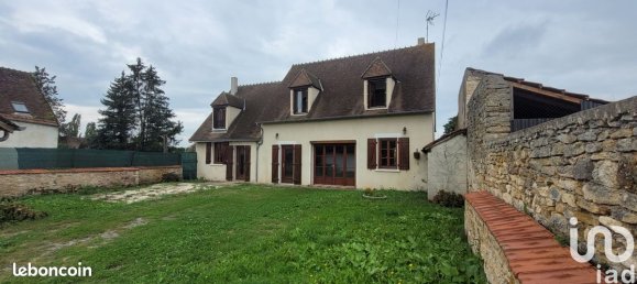 5 bedrooms House in Saint-Amand-Montrond, France No. 246908 3