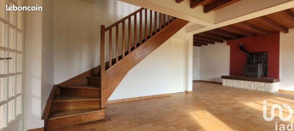 5 bedrooms House in Saint-Amand-Montrond, France No. 246908 5