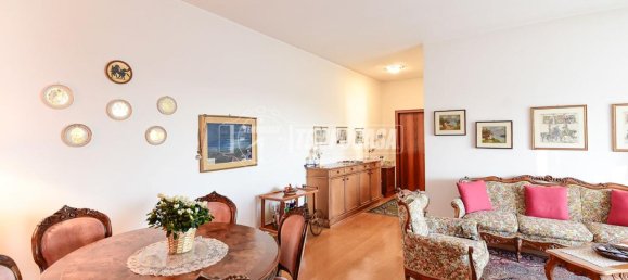 3 rooms Apartment in Como, Italy No. 238233 4