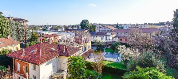 3 rooms Apartment in Como, Italy No. 238233 9