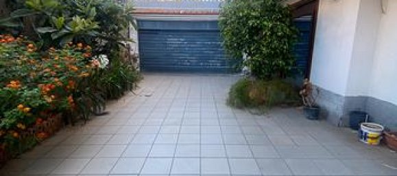 Вилла с 10 комнатами в Ачиреале, Италия № 288917 3