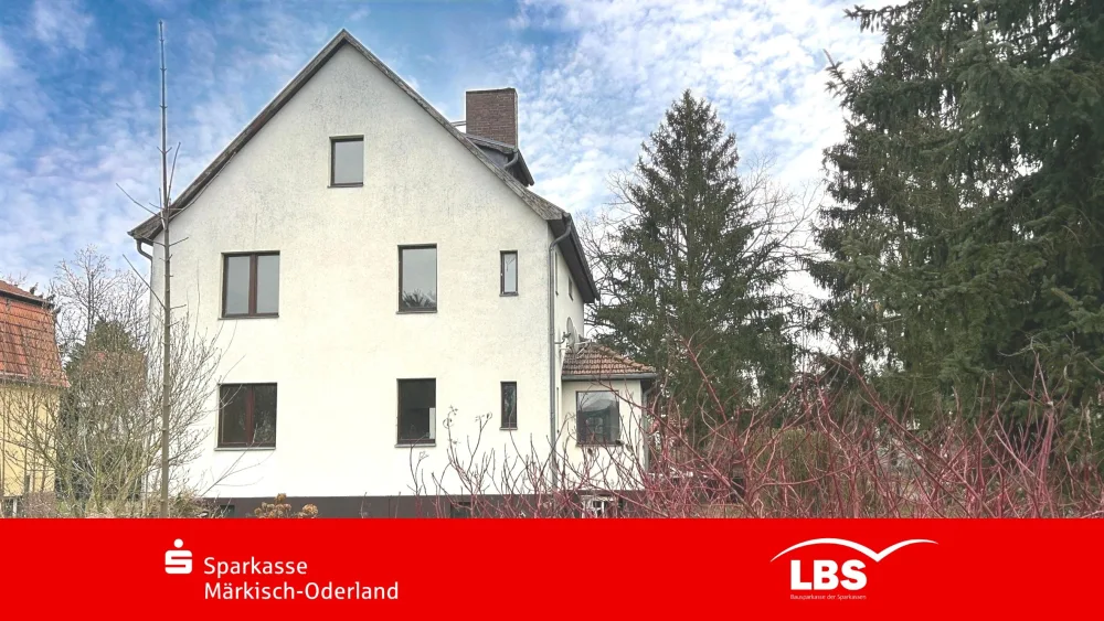 9 rooms Townhouse in Markisch-Oderland, Germany No. 27228