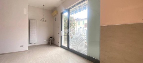 Imóvel comercial de 1 divisão em Torre Boldone, Italy N.º 138361 14