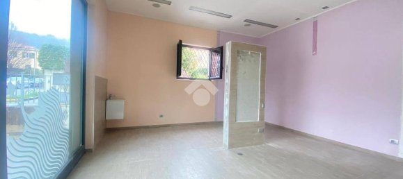 Imóvel comercial de 1 divisão em Torre Boldone, Italy N.º 138361 4