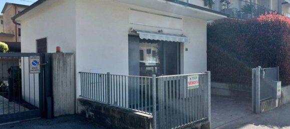 Imóvel comercial de 1 divisão em Torre Boldone, Italy N.º 138361 21