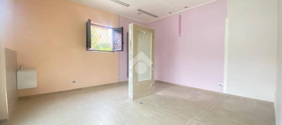 Imóvel comercial de 1 divisão em Torre Boldone, Italy N.º 138361 6