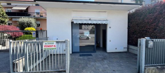 Imóvel comercial de 1 divisão em Torre Boldone, Italy N.º 138361 20