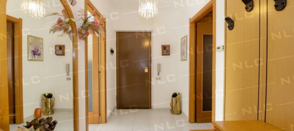 Apartamento de 5 habitaciónes en Lavagna, Italy No. 107900 2