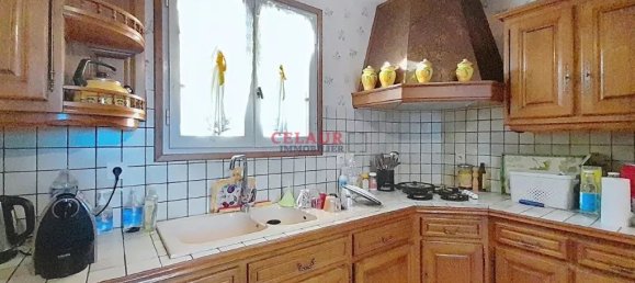 3 غرف نوم منزل في Seilhac, France رقم 97584 11