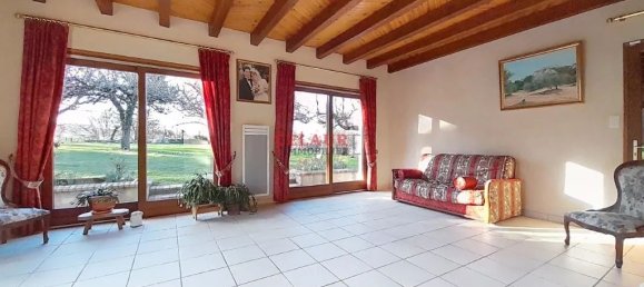 3 غرف نوم منزل في Seilhac, France رقم 97584 7