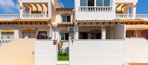 3 bedrooms House in Alicante, Spain No. 178869 5