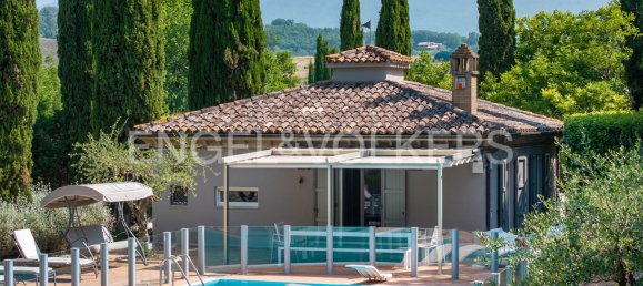 5 bedrooms House in Massa Martana, Italy No. 131344 6