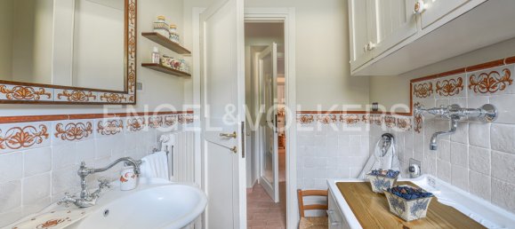 5 bedrooms House in Massa Martana, Italy No. 131344 16