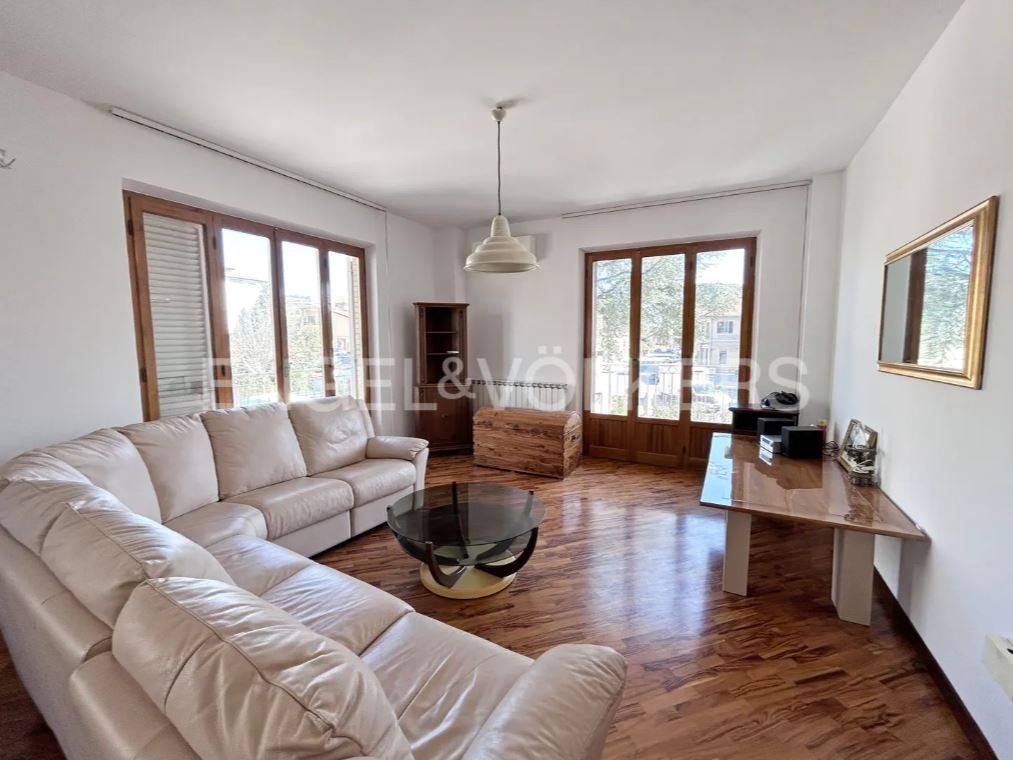 7 bedrooms House in Falerone, Italy No. 310297