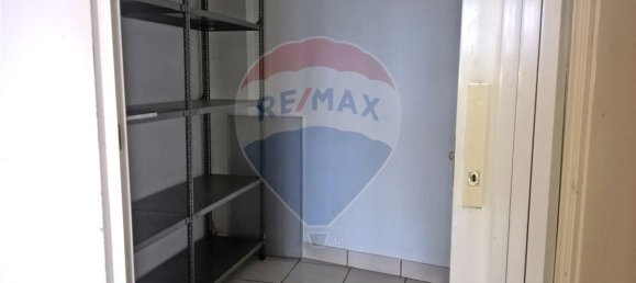 131m² Commercial property in Almeirim, Portugal No. 79630 9