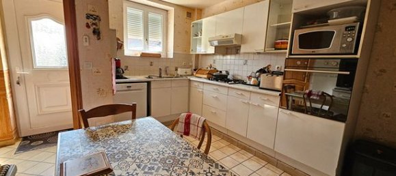 6 bedrooms House in Bury, France No. 312891 8