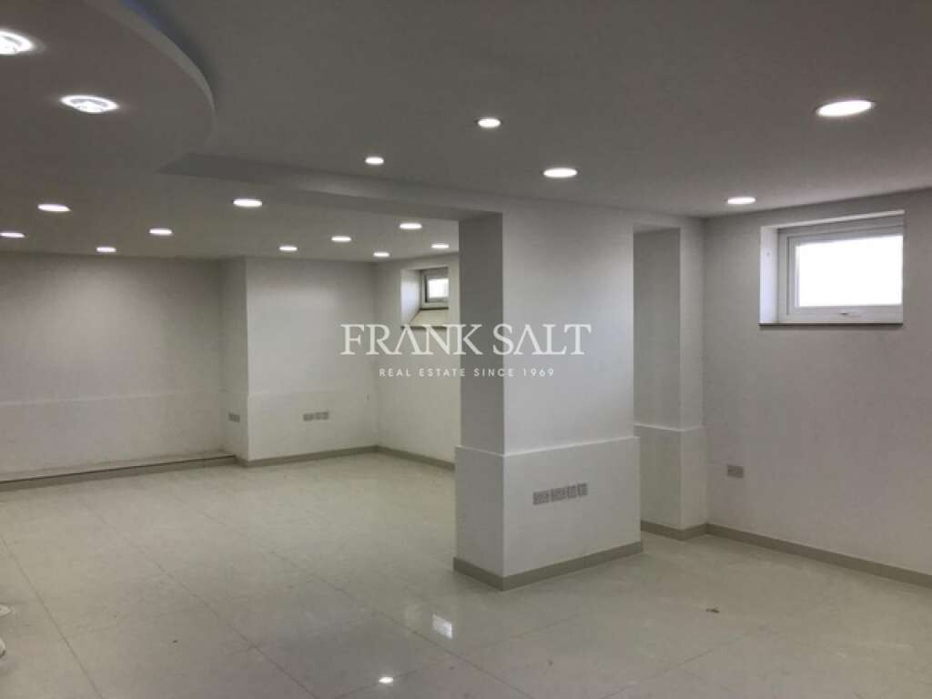 Bureau à Sliema, Malta 105m² No. 13139
