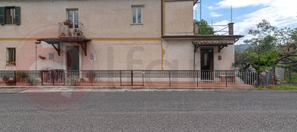 3 bedrooms House in Arpino, Italy No. 77613 5