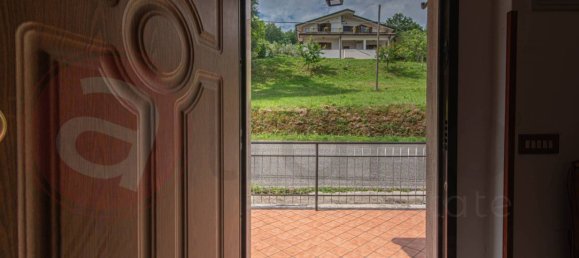 3 bedrooms House in Arpino, Italy No. 77613 13