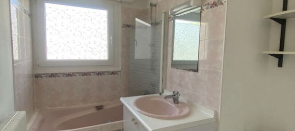 Квартира с 1 спальней в Сен-Жан-Де-Брэ, Франция № 103243 4