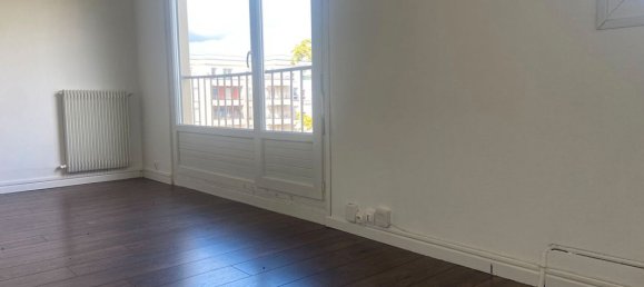 Квартира с 1 спальней в Сен-Жан-Де-Брэ, Франция № 103243 5