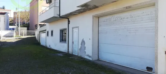 Lagerhaus in Lousada, Portugal 292m², Nr. 36035 7