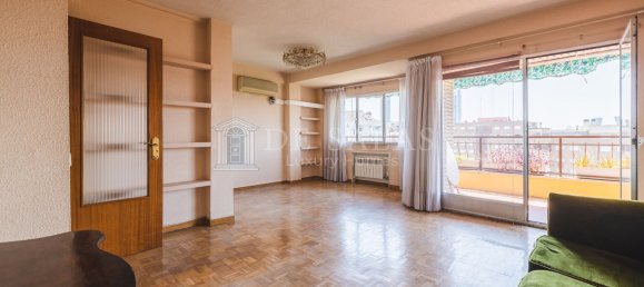4 bedrooms Apartment in Madrid, Spain No. 155983 2
