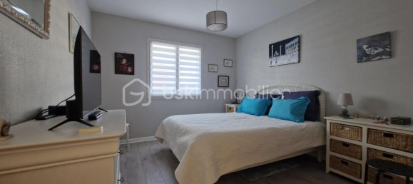 5 bedrooms House in Saint-Apollinaire, France No. 194175 5