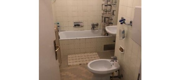 5 rooms Apartment in Udine, Italy No. 253582 2